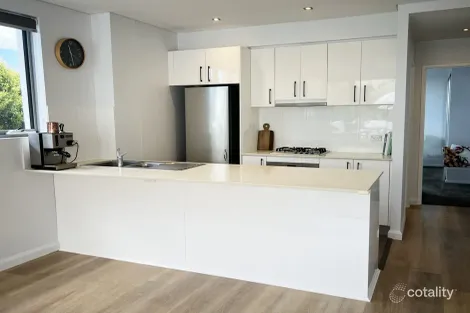 Property photo of 10/2 Brookvale Avenue Brookvale NSW 2100