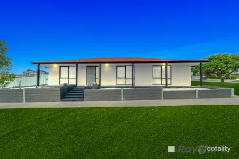 1 Mace Rise, Hallam, VIC 3803