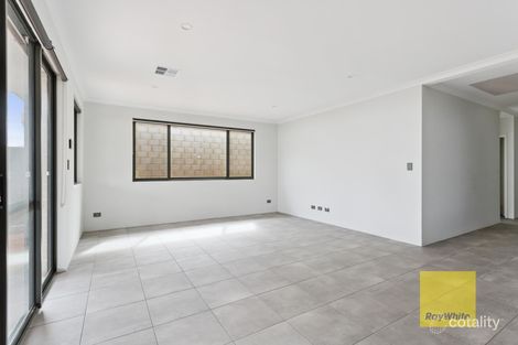 Property photo of 7 Warbrook Way Midvale WA 6056