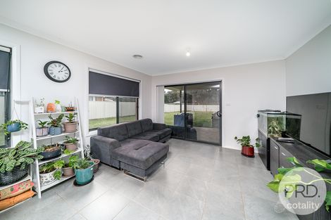 Property photo of 27 Sunvale Crescent Estella NSW 2650
