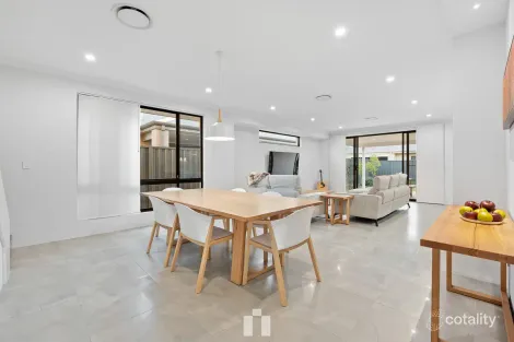 Property photo of 13 Boab Way Treeby WA 6164