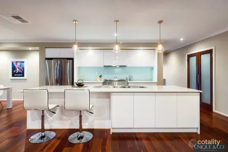 Property photo of 14 Viola Avenue Point Cook VIC 3030