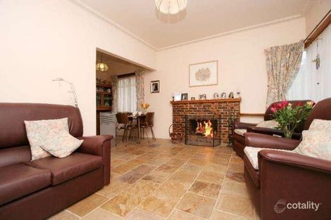 Property photo of 19 Devonshire Road Watsonia VIC 3087