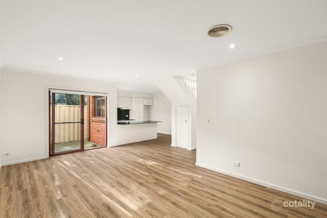 Property photo of 21 Lincoln Mews Kensington VIC 3031
