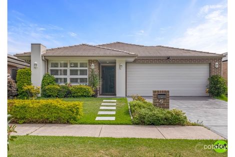 Property photo of 41 Fairmont Boulevard Hamlyn Terrace NSW 2259