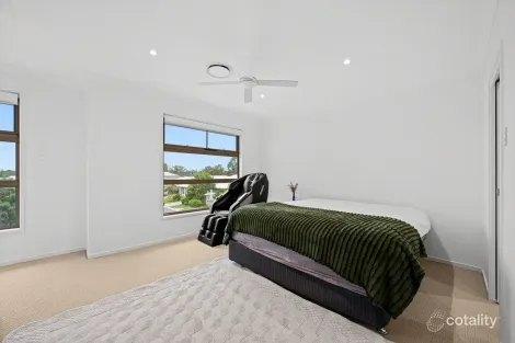 Property photo of 33 Laxton Road Pallara QLD 4110