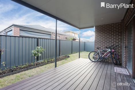 Property photo of 23 Kilmarnock Way Clyde North VIC 3978