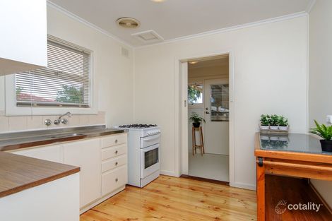 Property photo of 31 McKinna Road Christie Downs SA 5164