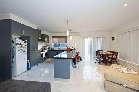 Property photo of 2/5 Watson Street Macleod VIC 3085