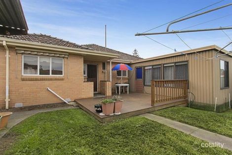 Property photo of 40 Grenfell Road Mount Waverley VIC 3149