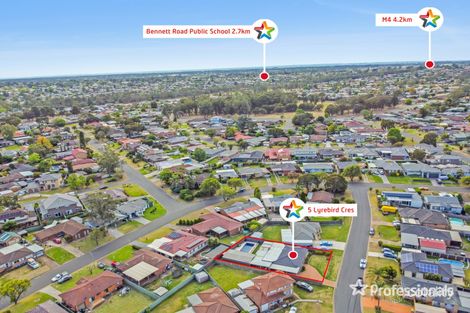Property photo of 5 Lyrebird Crescent St Clair NSW 2759