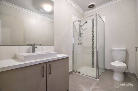 Property photo of 64 Daymar Circuit Craigieburn VIC 3064