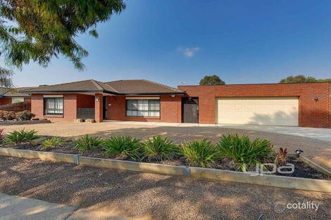 Property photo of 51 Dundee Way Sydenham VIC 3037