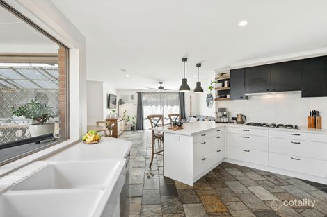 Property photo of 127 Amber Crescent Narre Warren VIC 3805