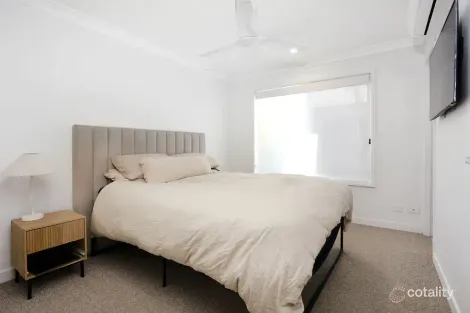 Property photo of 2/19 Linda Way Upper Coomera QLD 4209