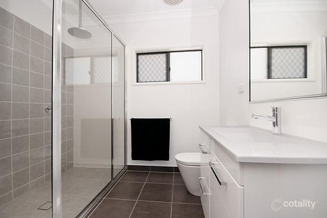 Property photo of 21 Deedes Crescent Bushland Beach QLD 4818