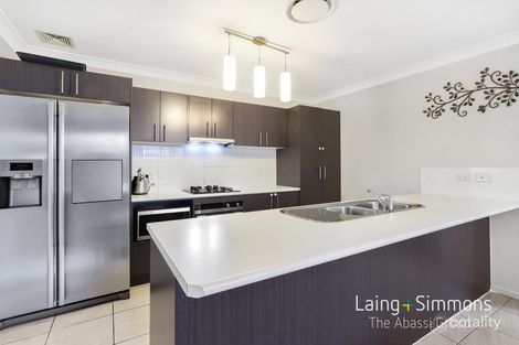 Property photo of 27 Mackay Circuit Ropes Crossing NSW 2760