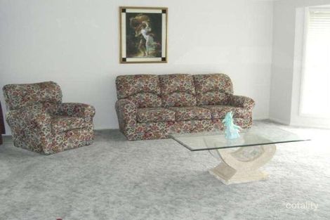 Property photo of 7 Hebe Place Cameron Park NSW 2285