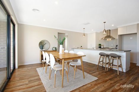 Property photo of 2/20 Ashburton Circuit West Wodonga VIC 3690