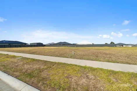 4 Harrison Dr, Maffra, VIC 3860