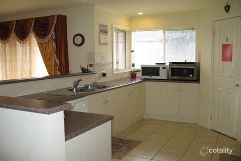Property photo of 3 Halsbury Place Skye VIC 3977