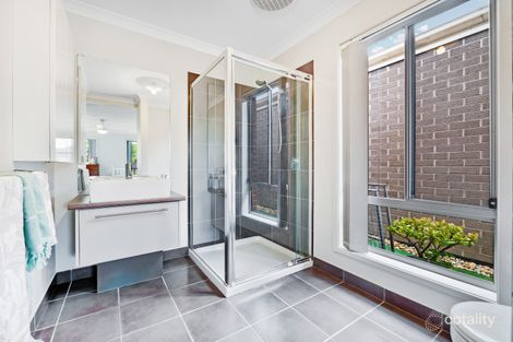 Property photo of 38 Thurvaston Crescent Cranbourne East VIC 3977