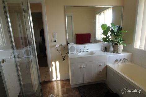 Property photo of 2/3 Hans Borgar Court Warwick QLD 4370