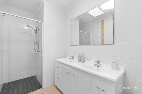 Property photo of 1/14 Central Street Labrador QLD 4215