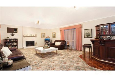 Property photo of 1 Monomeath Close Doncaster East VIC 3109