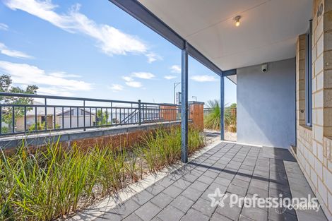 Property photo of 40 Brixton Crescent Ellenbrook WA 6069