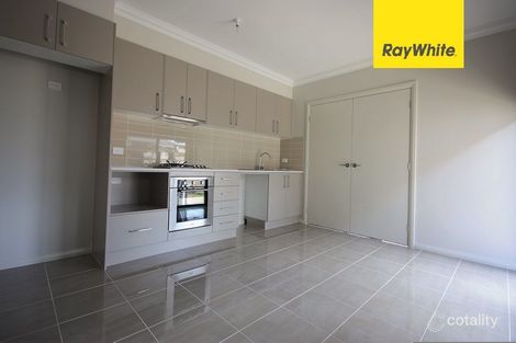 34a Mahoney Dr, Campbelltown, NSW 2560