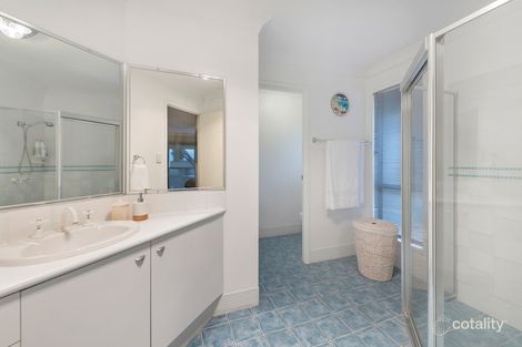 Property photo of 17 Skye Place Upper Kedron QLD 4055