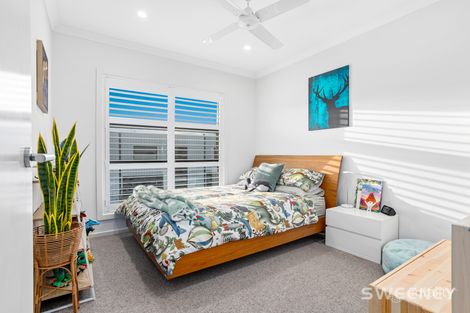 Property photo of 18 Glynn Avenue Altona North VIC 3025