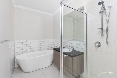 Property photo of 37 Iris Loop Armstrong Creek VIC 3217