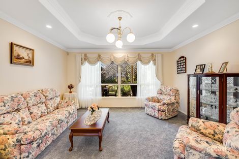 Property photo of 12 Collingwood Close Middle Ridge QLD 4350