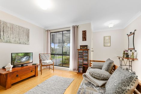 Property photo of 21 Fleet Crescent Albion Park NSW 2527