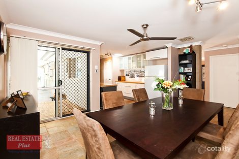 Property photo of 6 Woodbridge Close Swan View WA 6056