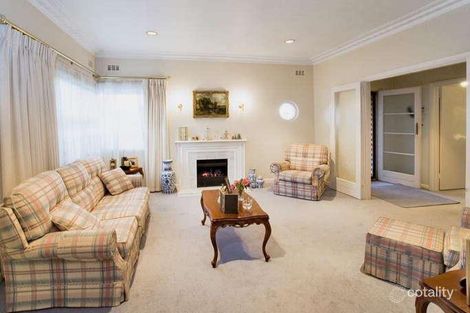 Property photo of 18 Lindsay Street Bentleigh VIC 3204