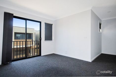 Property photo of 8 Tanino Road Cranbourne West VIC 3977