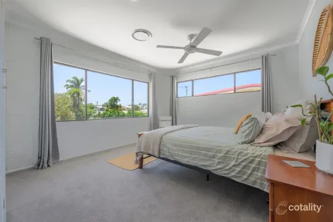 Property photo of 49 Tarcoola Drive Boyne Island QLD 4680