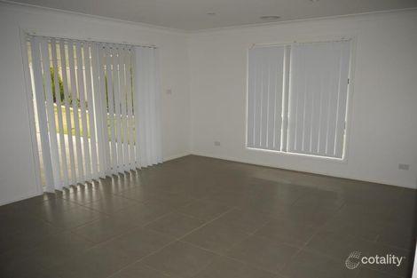 Property photo of 28 Bogong Crescent Tatton NSW 2650
