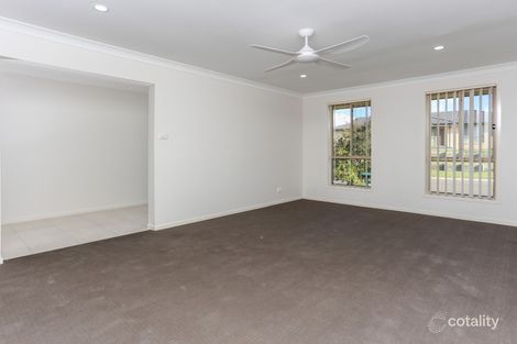 Property photo of 10 Mileham Circuit Rutherford NSW 2320