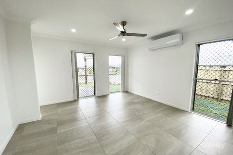 Property photo of 1 Silverleaf Street Palmview QLD 4553