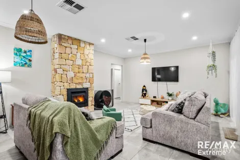 Property photo of 44 Koolbardi Loop Byford WA 6122