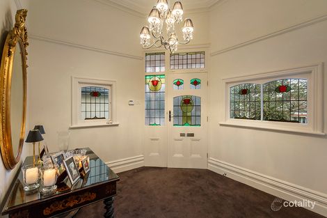 Property photo of 9 Myrtle Road Canterbury VIC 3126