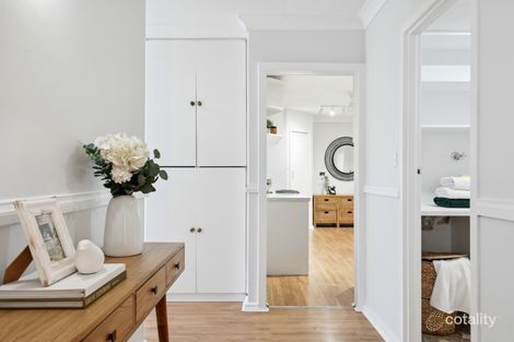 Property photo of 5 Collins Parade Hackham SA 5163