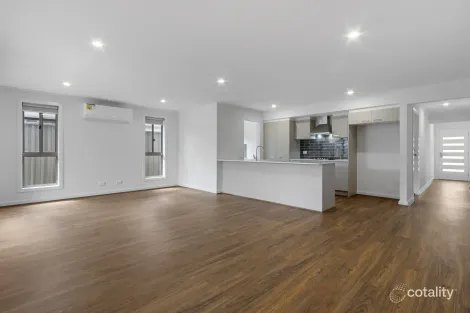 Property photo of 19 Knight Court Munno Para Downs SA 5115