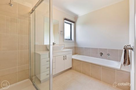 Property photo of 1/1443 Main Road Eltham VIC 3095