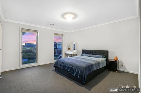 Property photo of 83 Abbotswick Circuit Williams Landing VIC 3027