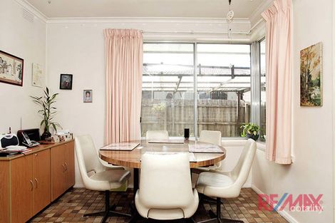 Property photo of 8 Glencoe Grove Dandenong North VIC 3175